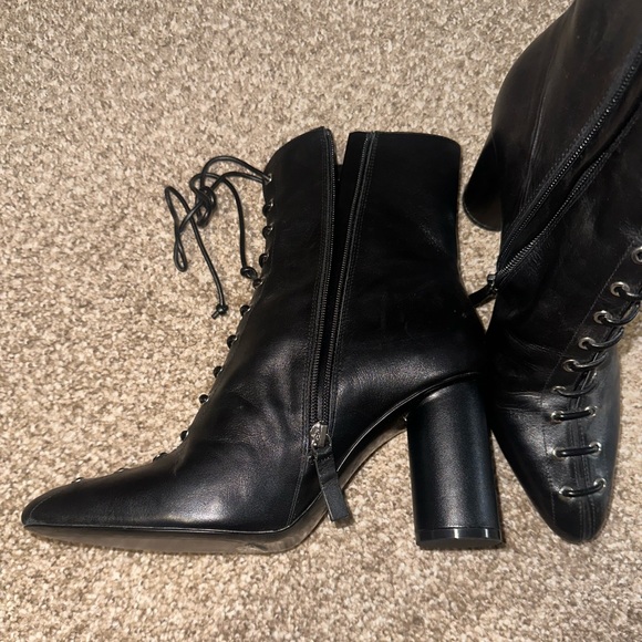 Black heel bootie from Zara, size is US 39. - Picture 2 of 5